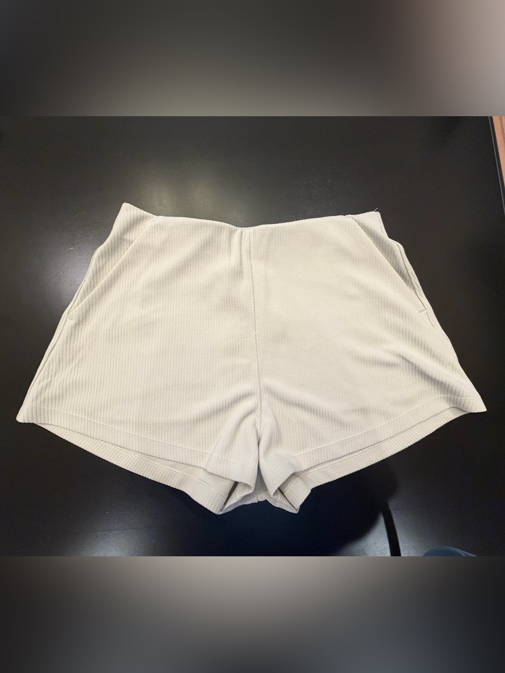Lululemon Ribbed Softstreme High Rise Ribbed Short Bone Cream 8